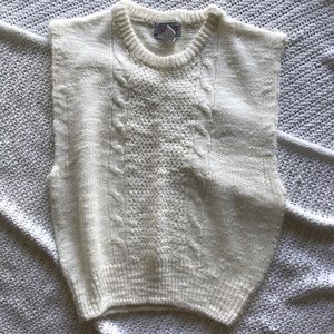 𝓥𝓲𝓷𝓽𝓪𝓰𝓮 Sweater Vest